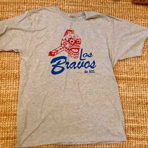 Atlanta Braves Los Bravos T-Shirt